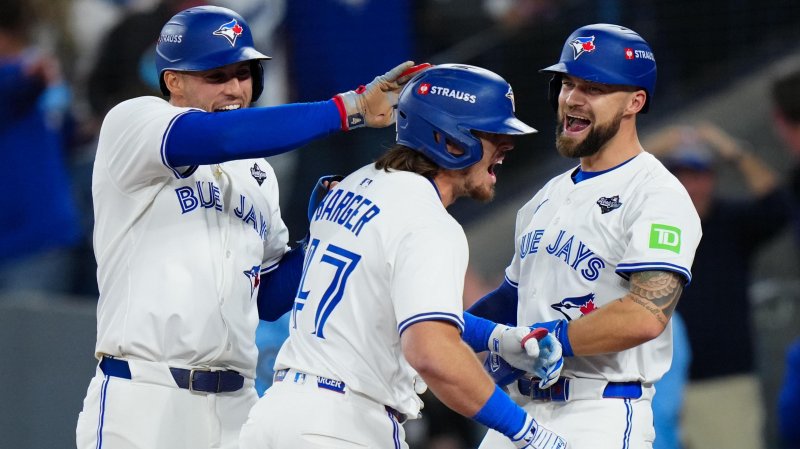 Blue Jays crush Dodgers 11–4 to win World Series opener