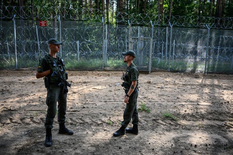 Lithuania seals border following Belarus balloon incursions