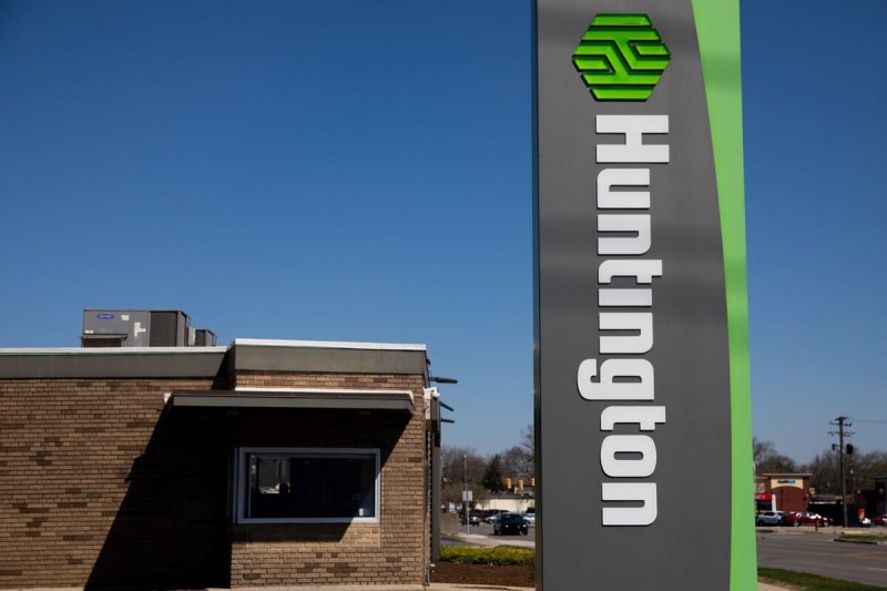 Huntington Bancshares to acquire Cadence Bank in $7.4 billion deal
