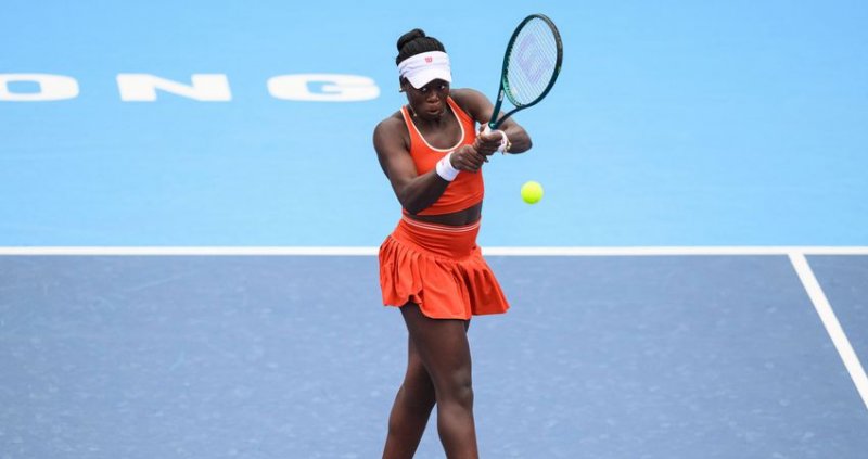 Victoria Mboko rallies past Talia Gibson to advance in Hong Kong Open