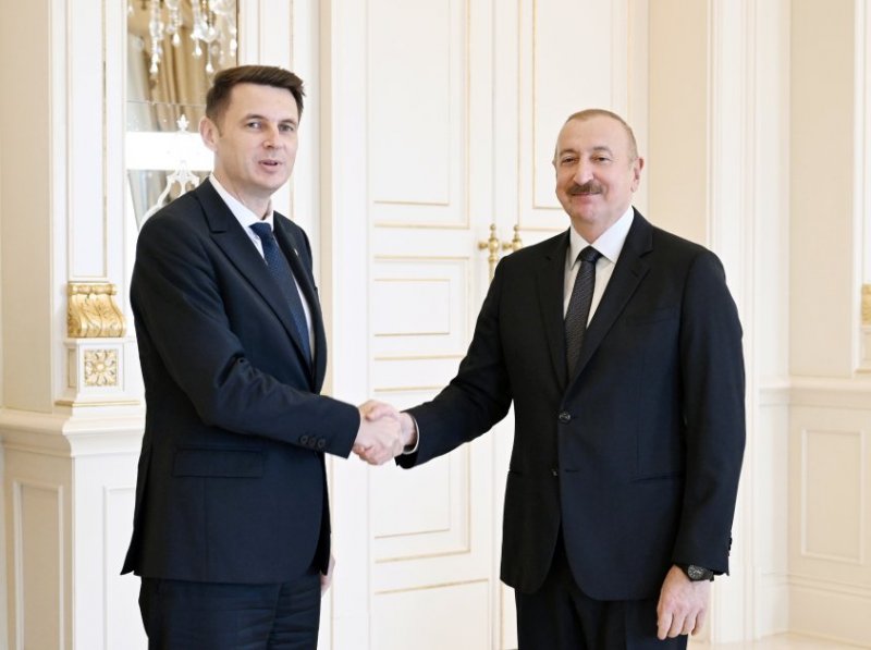 Azerbaijan, Romania discuss strengthening ties amid regional peace efforts