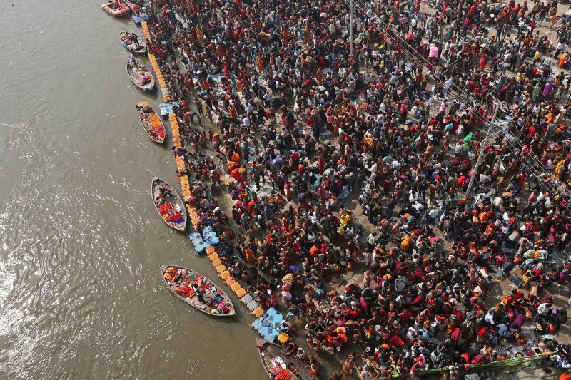 Over 130 people drown during Hindu festival in India