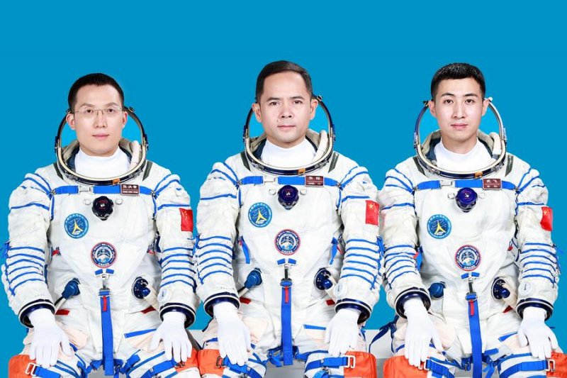 China announces Shenzhou-21 crew for space station mission