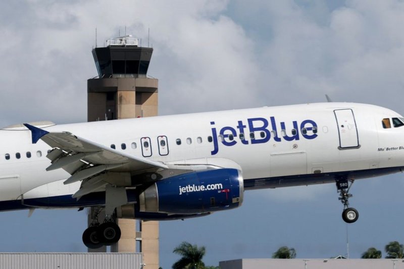 At least 15 hospitalized after JetBlue flight makes emergency landing in Florida