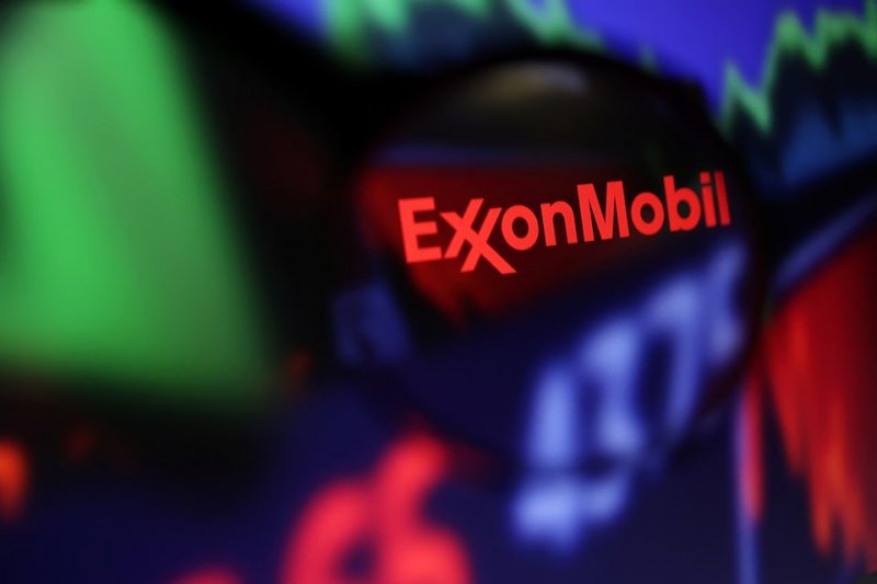 Exxon tops Q3 profit forecasts on strong Guyana and Permian output