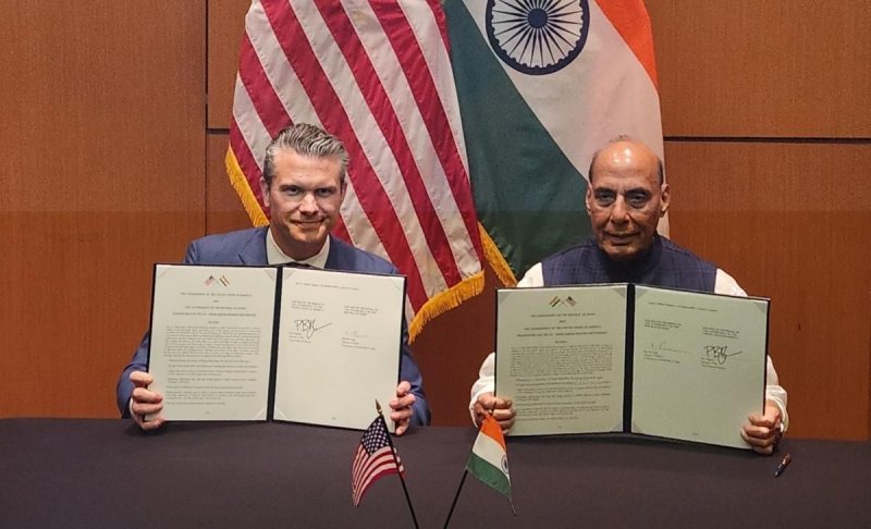 India, US sign 10-year defense pact