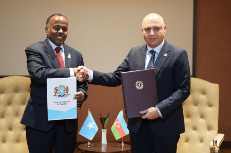 Azerbaijan inks visa-free deals with Uganda, Somalia for diplomatic passport holders