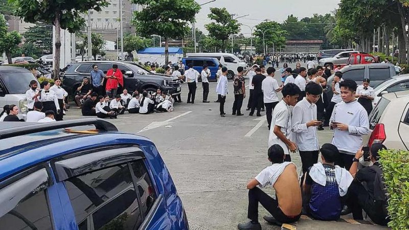 First tsunami waves could come within an hour, President orders evacuation - Philippine agency