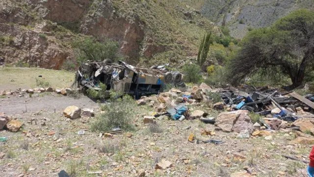 Bus plunges off mountain road in Bolivia, killing at least 16 