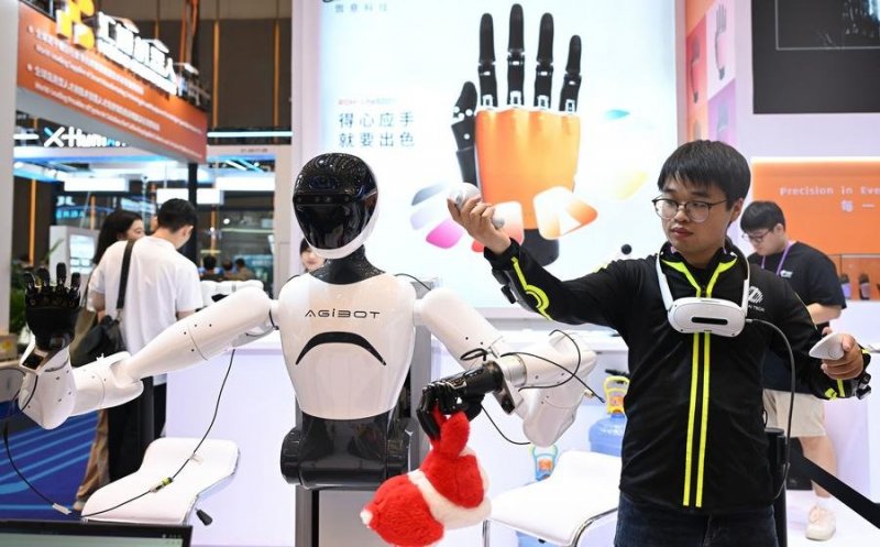 News about - China's Canton Fair showcases cutting-edge robotics and innovations -  PHOTOS 