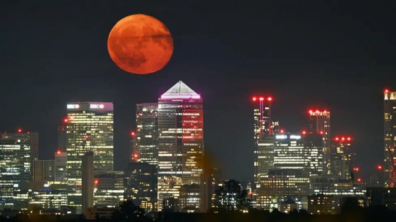 News about - October’s Harvest Moon will be 2025’s first supermoon