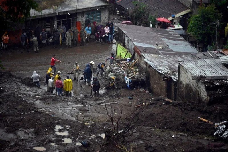 Flooding in Mexico kills 44, with dozens still reported missing