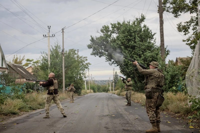 Ukrainian drones strike key Russian gas facility  -VIDEO 