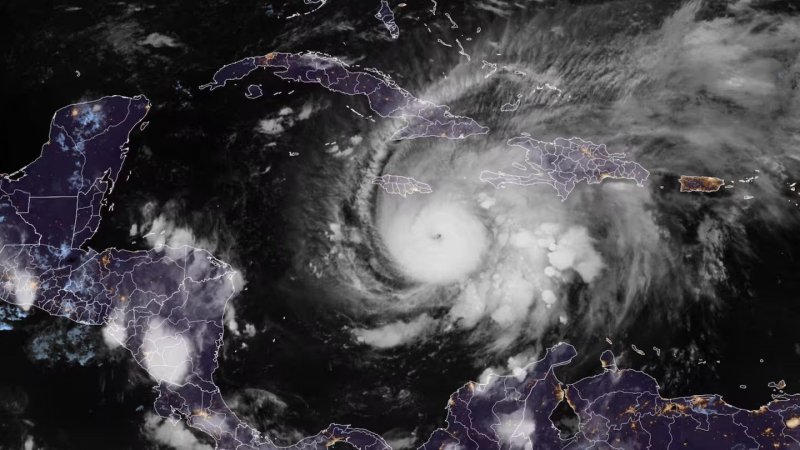 Powerful Hurricane Melissa strengthens as it heads for Jamaica 