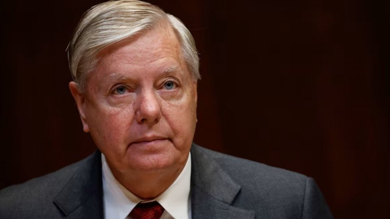 Graham: Trump to hold briefing on possible expansion of operation against Venezuela 