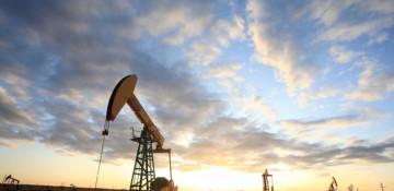 Oil heads for biggest weekly decline since June ahead of OPEC meeting