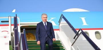 Uzbek president arrives in Azerbaijan for OTS summit