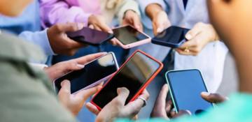 Attention iPhone and Samsung owners: You might be owed part of a £480 million settlement!