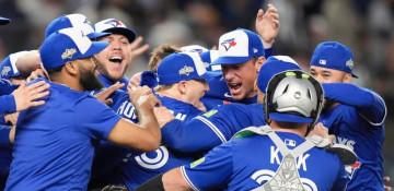 Jays eliminate Yankees as Phillies, Tigers, and Cubs keep playoff hopes alive