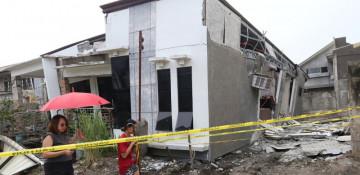 At least three dead after powerful earthquake strikes Philippines 