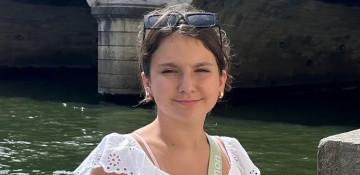 Azerbaijani girl, 12, dies in New York subway surfing tragedy