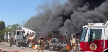 Two dead after plane crashes near Texas airfield -  VIDEO 