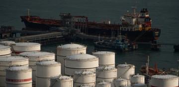 Oil gains as US shows willingness for China trade deal