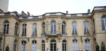 Macron refuses to resign as no-confidence votes threaten new government 