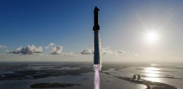 SpaceX successfully launches 11th test flight of Starship megarocket -  VIDEO 