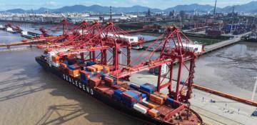 Northern Sea Route sees inaugural China-Europe container voyage