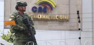 Judge killed amid rising violence in western Ecuador 