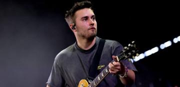 Sam Fender wins 2025 Mercury Prize 