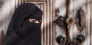 Portugal moves towards burka ban after MPs support right-wing party’s plan