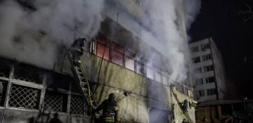 Ukraine, Russia trade strikes on energy supply facilities 