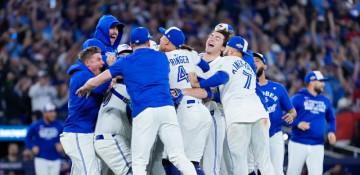Blue Jays return to World Series after 32-year wait