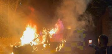 Anti-immigrant protests erupt in Dublin after young girl attacked -  VIDEO 