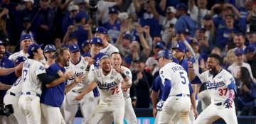 Freeman strikes again as Dodgers beat Blue Jays in World Series thriller -  VIDEO 