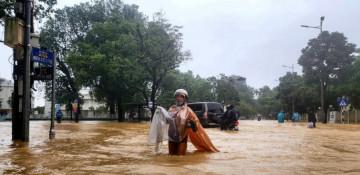 Record rainfall floods central Vietnam, thousands evacuated