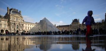 French senators call Louvre security ‘below modern standards’ following heist