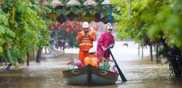 Floods leave 10 dead in central Vietnam 
