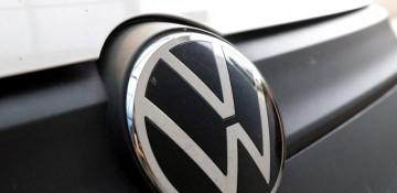 Volkswagen posts €1.3 billion Q3 loss amid tariffs and Porsche EV costs