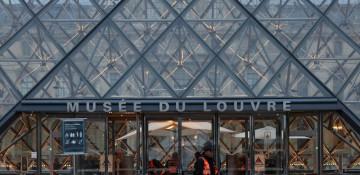 Third suspect arrested in Louvre heist