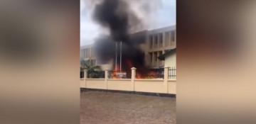 Tanzania police fire on protesters after chaotic election -  VIDEO 