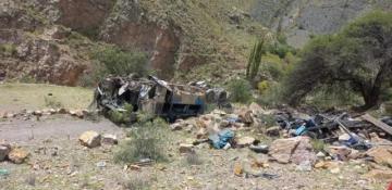 Bus plunges off mountain road in Bolivia, killing at least 16 