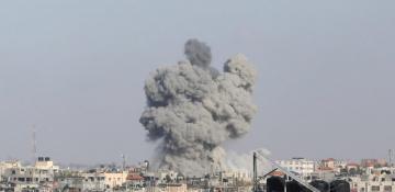 Israel intensifies deadly strikes on Gaza, shuts Rafah crossing  -VIDEO 