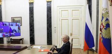 Putin briefs Russian Security Council members after phone call with Trump