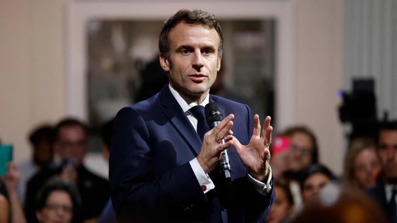 Macron says France, UK to launch workshop on Ukraine security guarantees 