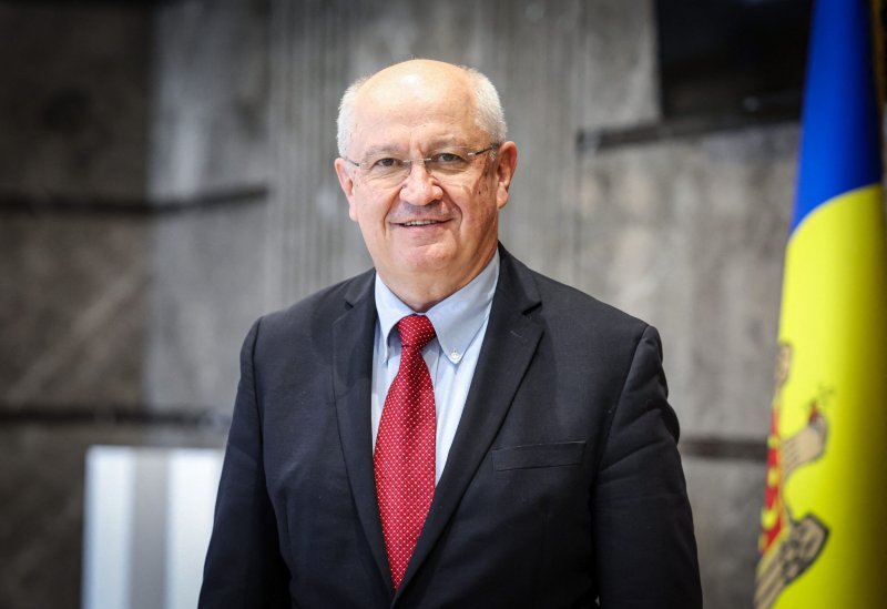 Moldova appoints pro-EU Munteanu as new prime minister