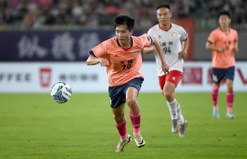 China's grassroots football league concludes with a bang 