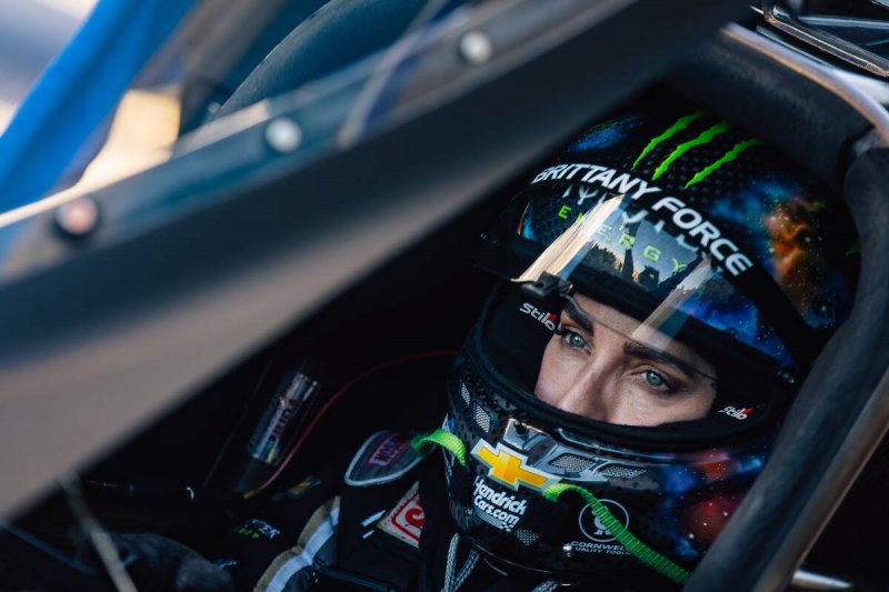 Brittany Force makes history with 5th LVMS Top Fuel victory 